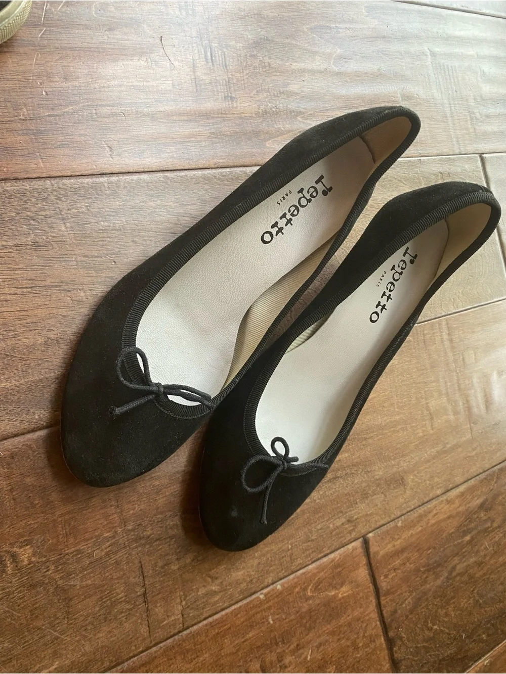 Repetto Black Suede Ballet